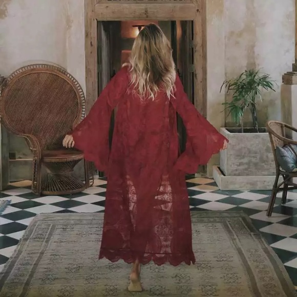 SOLD OUT Boho Burgundy Scalloped Crochet Lace Duster Wrap - Picture 3 of 5